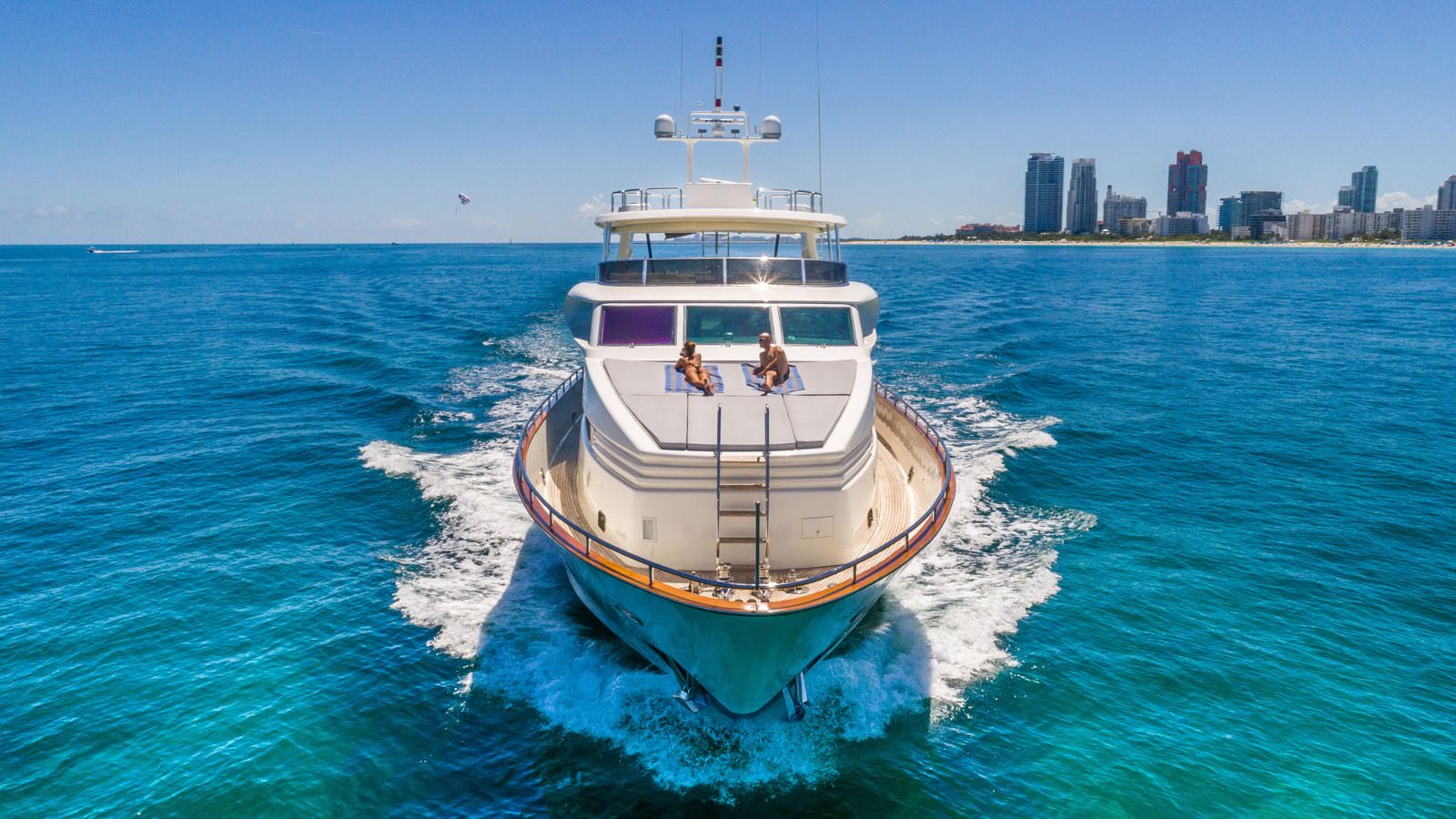 Yacht Rental Miami 110 HORIZON 005