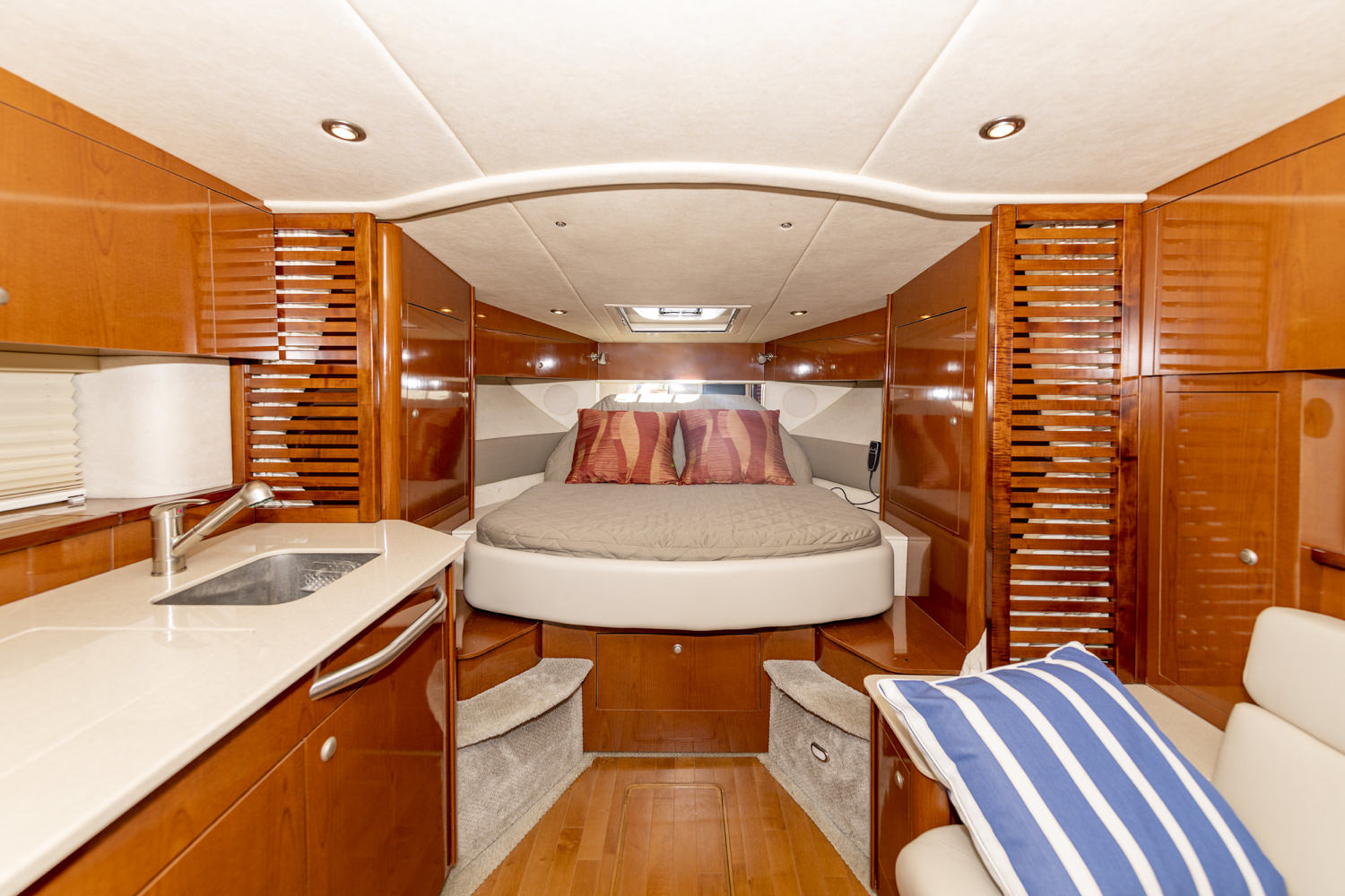 35' Searay Sundancer 35 9 DSC6628
