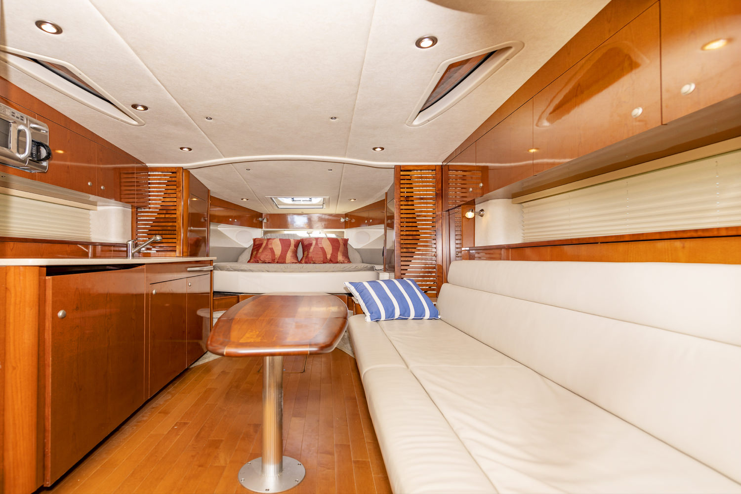 35' Searay Sundancer 35 10 DSC6635