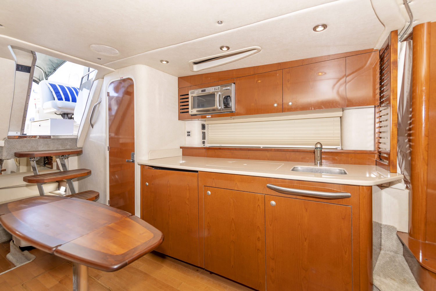 35' Searay Sundancer 35 12 DSC6655