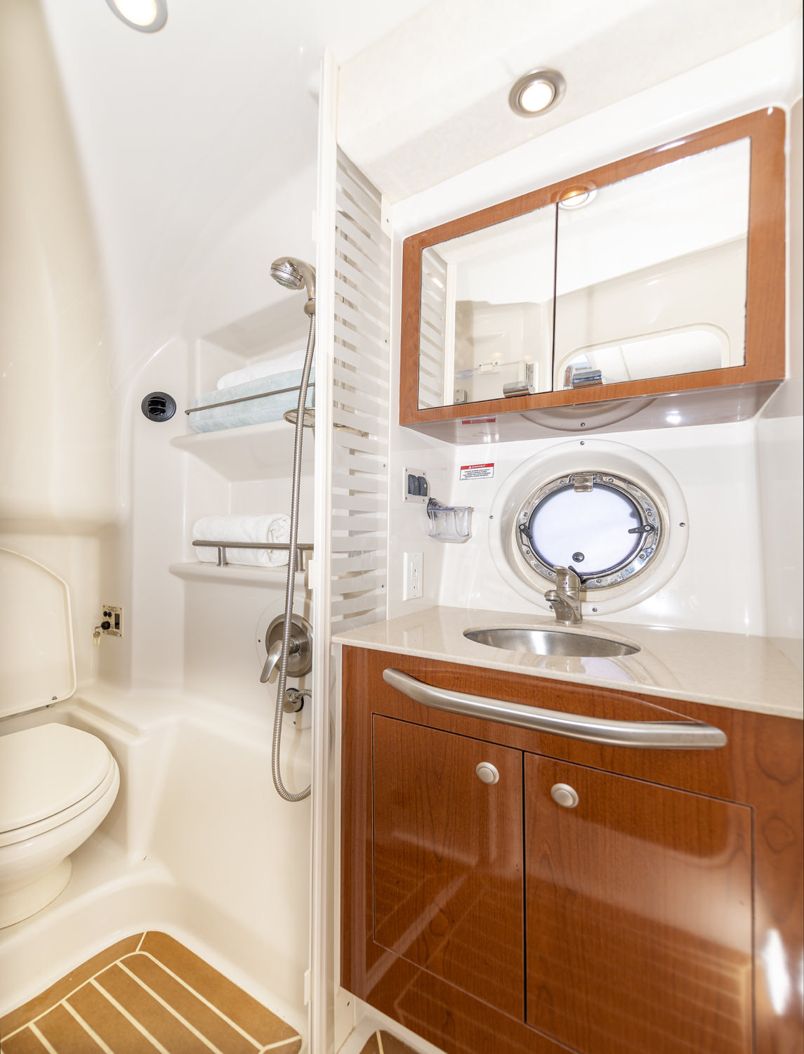 35' Searay Sundancer 35 17 DSC6677