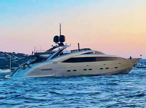 Home Page 68 Isa Rodriguez 120 feet