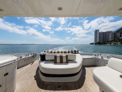 62' Azimut 62 S 15 MY Warren Azimut 62S 025 2080af8c